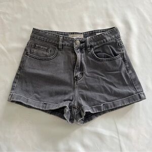NWOT Pacsun Size 27 Mom Shorts Denim Jeans Gray Pre-faded 5-Pockets